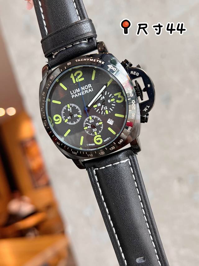 品牌沛纳海，尽显高端品质。6针显示，跑秒石英，专用超强夜光，30米防水。Panerai沛纳海拥有逾150年的品牌历史。二十世纪起作为意大利海军精密仪器供应商，与