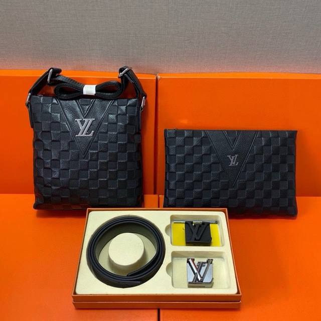 Lv Louis Vuitton top-grain leather belt and two bags in a gift box. This briefca
