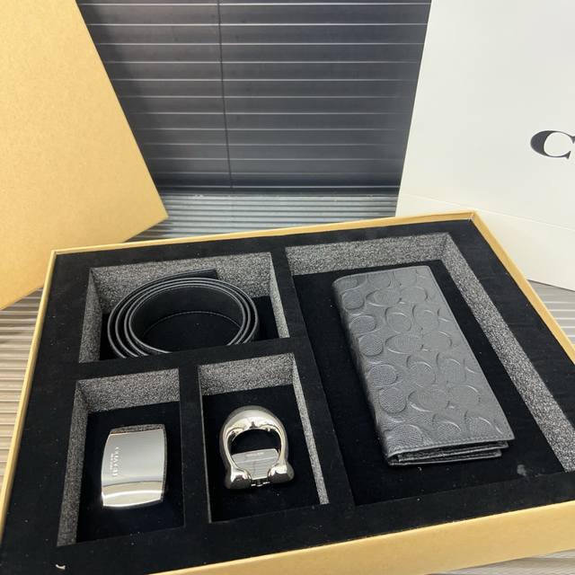 Coach double-buckle belt, suit clip, wallet set, men's boutique, versatile style