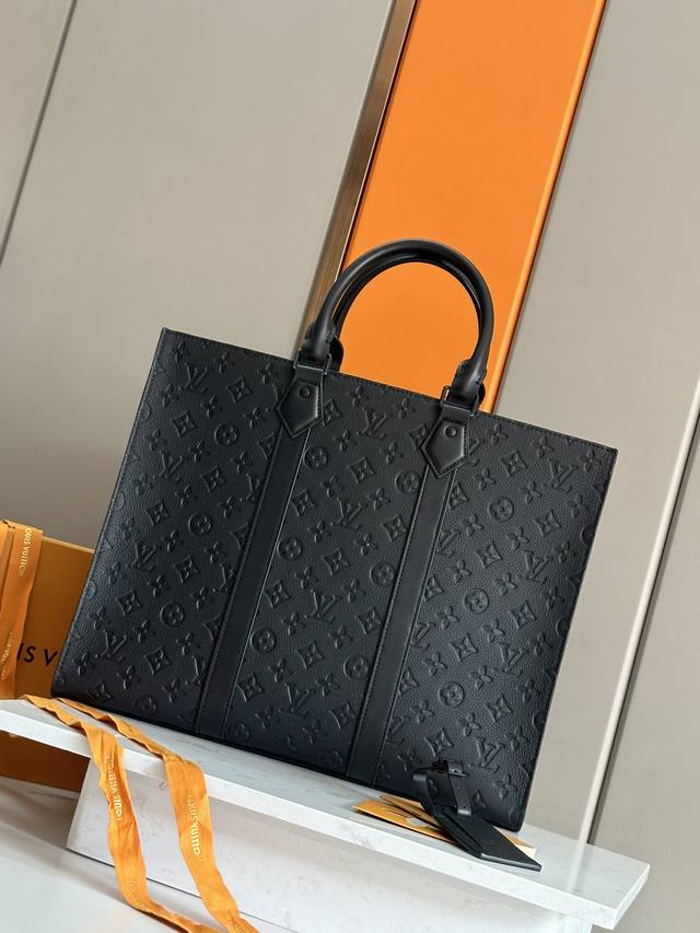 Top-quality original M24786 embossed leather This Sac Plat 24H handbag features