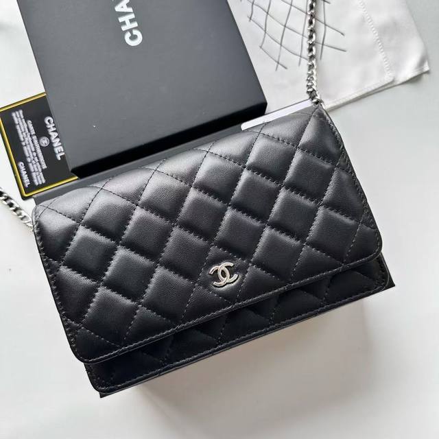 Color: Black Sheep Silver Size: 20X13Woc classic fortune bag sheepskin, can be