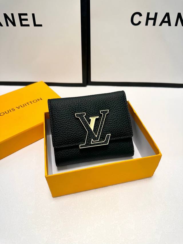 Color: Black, Pink, Purple Size: 11X10Lv Short Wallet Made of Calfskin Fusion R