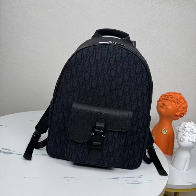 The highest-end version on the market. Please compare with counter-purchased re