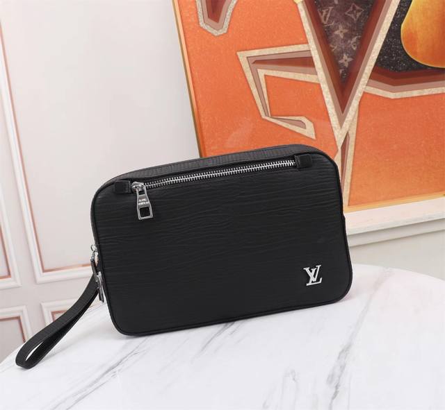 Top-quality original product. This latest LV combination lock clutch is crafted