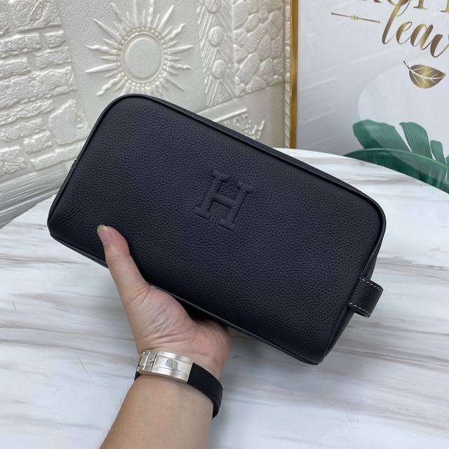 The latest and hottest H-brand stainless steel combination lock clutch is now sh