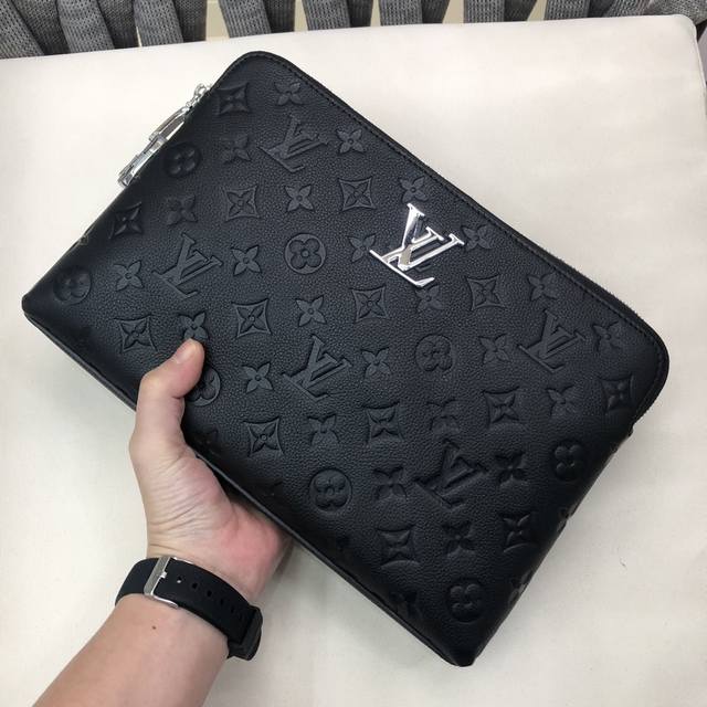Out of stock! New Lv casual essential clutch bag shipped simultaneously on the