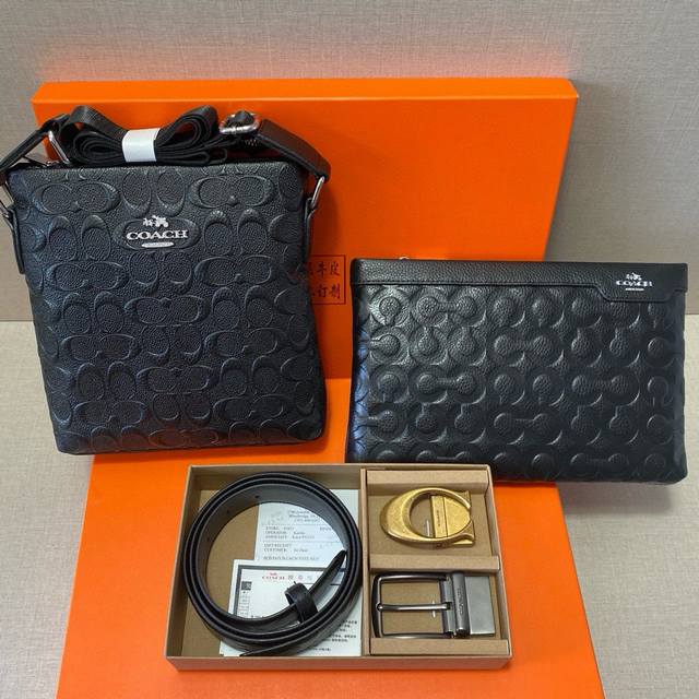 Coach top-grain leather belt and two bags in a gift box. This practical briefcas