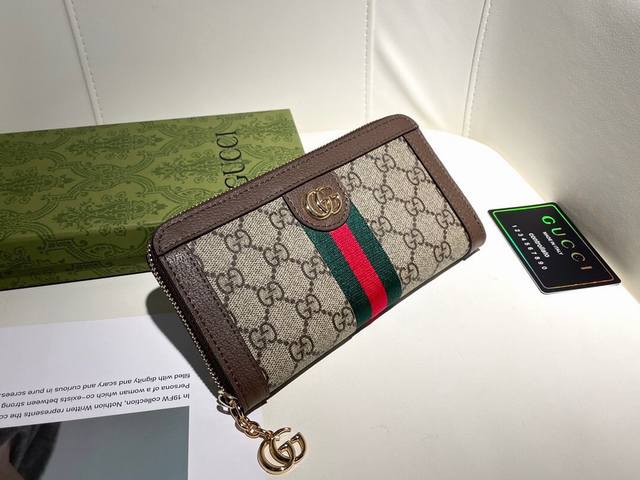 Guccl 8758 Color: Brown Size: 19X11 The latest model from Gucci! Made with top-g