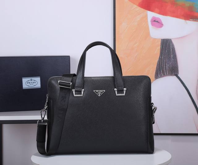 Prada's latest hit, original leather model: 81189-1. This double-zippered men's