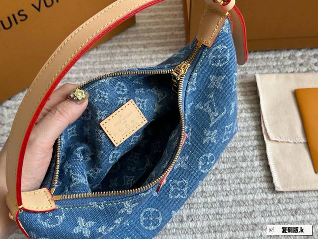 Replica edition with box Size: 19 11cm Denim is out again this year L denim unde