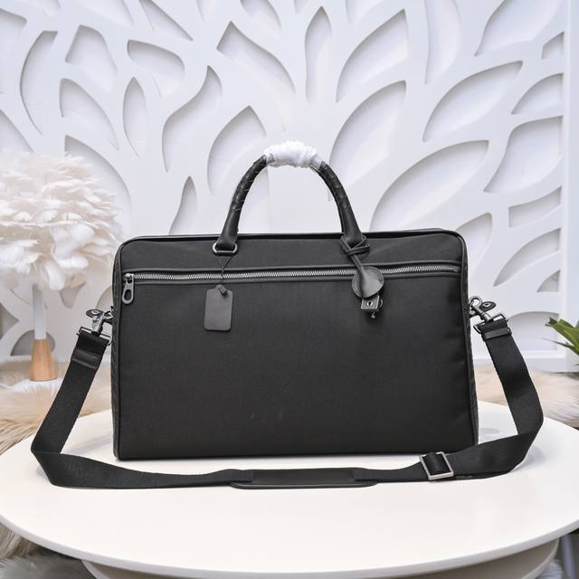 Bv - The latest men's travel bag, original quality, made with premium waxed cowh