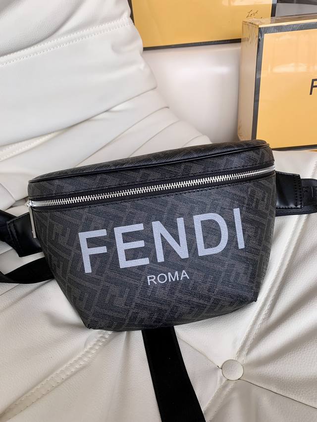 Fendi black F End1 monogram double F fashionable waist bag This season's double