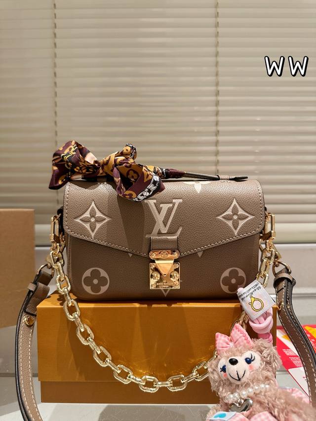 with a silk scarf and pendant Lv Pochette Metis East West Mini new messenger ba