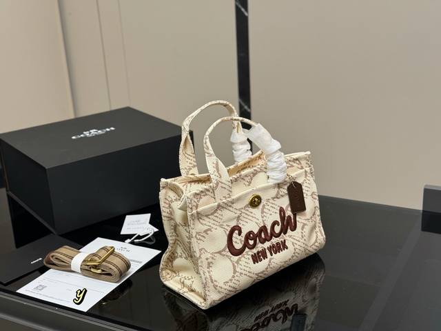 With box Coach Cargo Tote denim tote bag The long-awaited denim series is finall