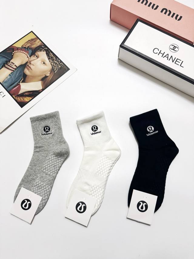 comes with packaging 3 pairs per box Lululemon classic letter logo pure cotton