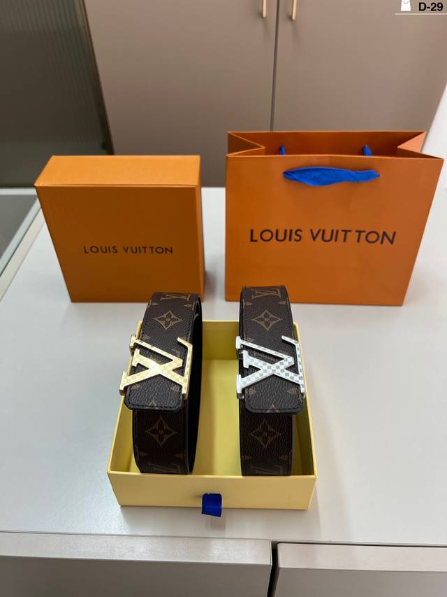 Lv Louis Vuitton Men's leather belt D-29 full package + handbag DDD