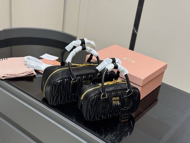 Upgraded version with box Size: 28*14Cm 23*12Cm Miumiu bowling ball new size It