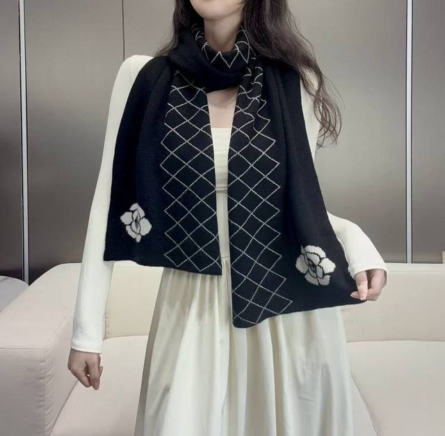 Super heavyweight Chanel