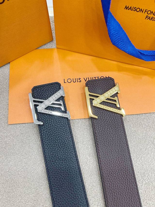 - Comes with Louis Vuitton's premium packaging. High-quality, original, and off