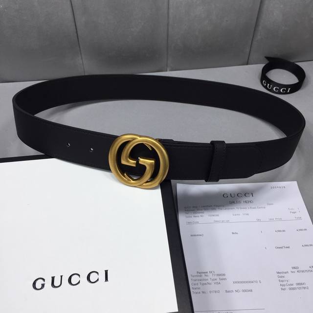 Ships fully gift-boxed. This classic Gucci belt features a signature Double G b
