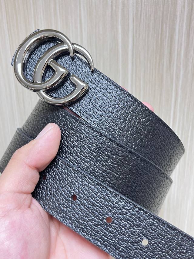 Gg Marmont series buckle double-sided belt, one side embellished with the brand'