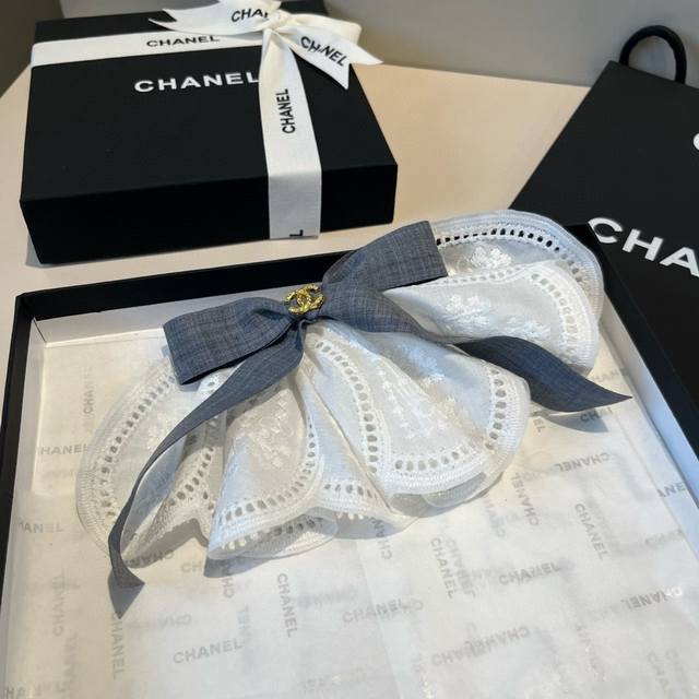 Chanel new top clip DDD