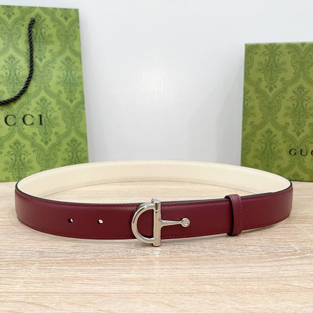 -Gucci 3.0Cm belt is made of smooth leather, decorated with the iconic buckle, d