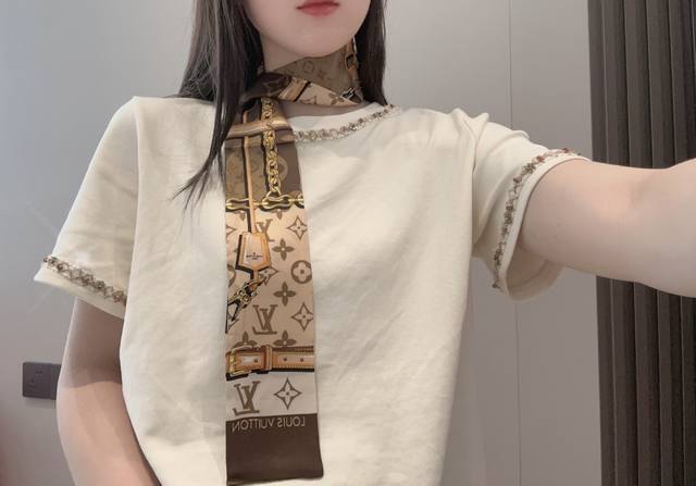 New Tiwlly sister model, the Louis Vuitton LV series counter headband and ribbo