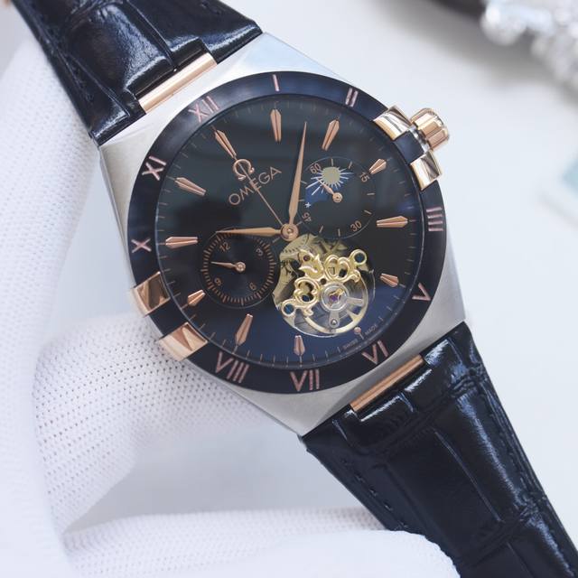 白 金 品牌：欧米茄-Omega 类型：男士腕表 壳套：顶级版316精钢L 表带：进口小牛皮表带 机芯：全自动机械机芯 镜面：矿物质防刮镜面玻璃 尺寸：直径42