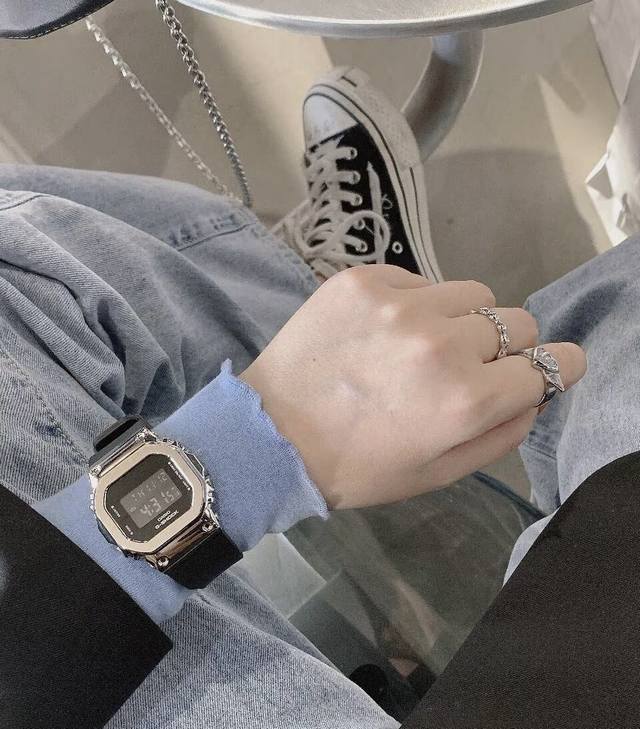 Casio卡西欧 G-Shock 金属表圈时尚简约复古经典小方块 防水防震运动 石英机芯 日韩表 女表 银色表盘 Gm-S5600-1Pr