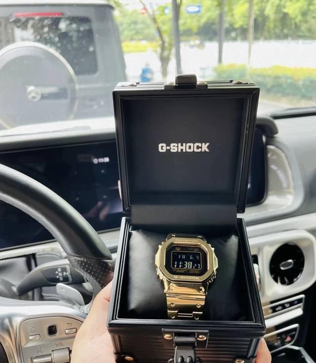 G-Shock B5000金块礼盒装 Ip涂层液晶屏 防震防水 石英机芯 不锈钢表带 日韩表 男表 黑色表盘