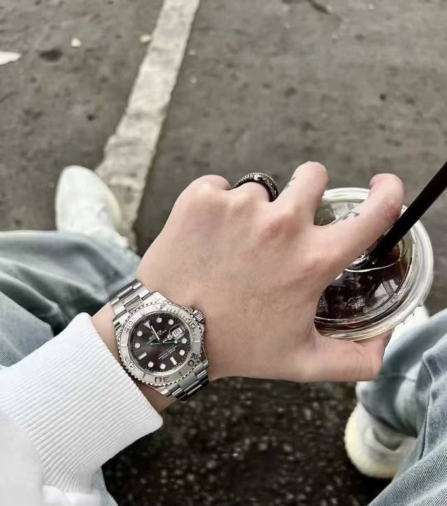 Rolex劳力士 游艇名仕型 自动机械机芯 防水 日显 大日历 男表 瑞表 41Mm 灰色表盘 蚝式钢表壳 蚝式钢表带