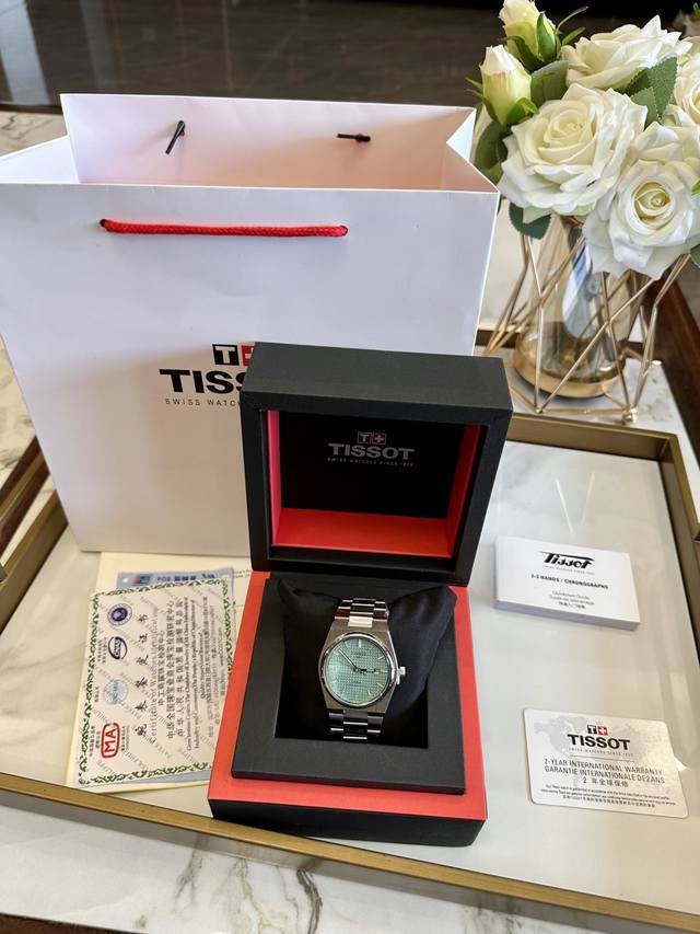 天梭Tissot爆款力洛克系列到货，热卖全城，送老公，送朋友，送老爸，最佳腕表之选T035库图系列男表，商务休闲百搭！机芯：进口石英机芯，镜面：采用进口矿物质玻