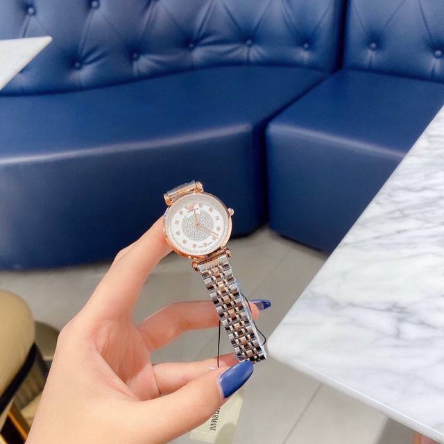 阿玛尼 浪漫情怀，挚爱一生，璀璨满天星 人工精致镶嵌钻，闪闪的光芒，拥可南非钻媲美，活力四射，光彩耀眼，实物更美，316L精钢，尺寸 32Mm×8Mm 再次颜值