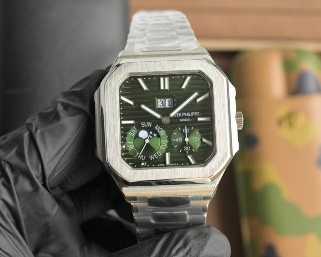 白壳 玫壳660 百达翡丽重磅推出新系列Cubitus 5822-001腕表，瞬跳超大日期，星期及月相显示功能 这款Cubitus手链及表盘，既经典又时尚，优雅