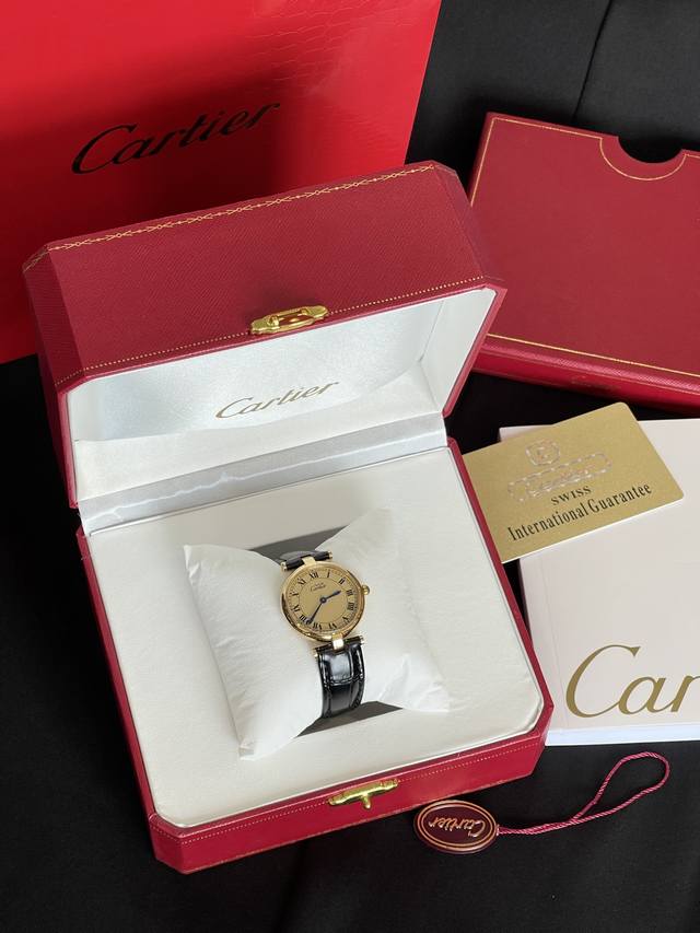 所有高端客户看过来，顶级牛货！！Cartier卡地亚巴克利大饼Mustde系列奶油大盘经典古董石英表... 时尚是经典的轮回，永不过时的复古分，是中古表的核心诉