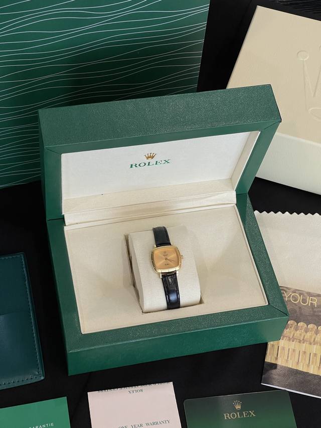 顶级奢品腕表推荐！试问谁能拒绝Rolex手表，天生的王者气质，谁不爱！！Rolex劳力士切利尼无字天书中古女款石英手表... 顶级牛货整个外贸圈独一档的存在！！