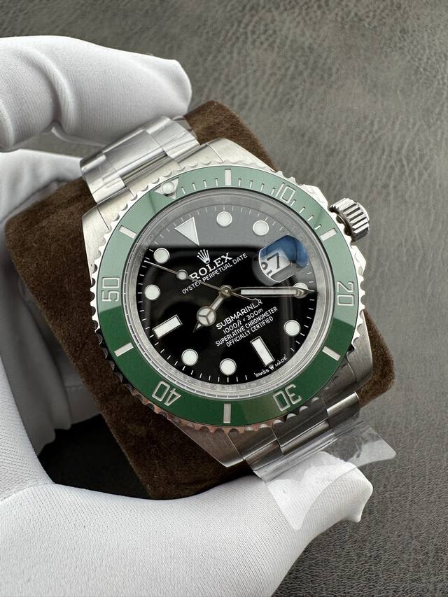 Vr Factory2025墙裂推荐 匠心力作 V10版本 劳力士Rolex 新款潜航者41Mm系列腕表！ 机芯 搭载3235自动机械机芯,运动时间长，走时精准