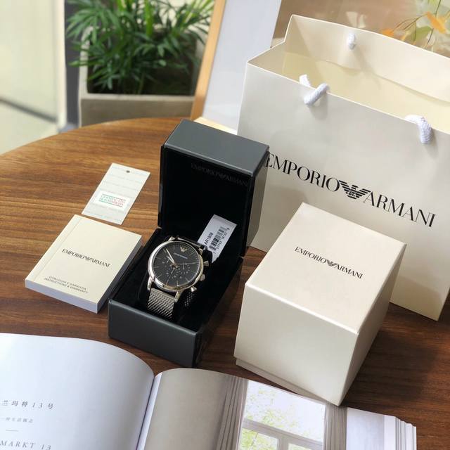 原单Armani 阿玛尼本年度最火的一小红书排行榜第一名，日历钢带男士石英手表型号Ar1979 ，编织钢带非常适合夏天，上手感觉非常舒服，三眼表盘也特别实用，表