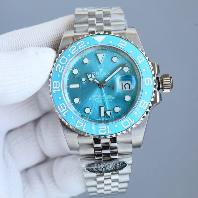 Blaken最新升级，蒂芙尼蓝 蓝黑，在传承经典的基础上，注入了创新的元素。通过改装，我们可以让您的Gmt手表焕发出新的活力，展现出不同的风格和个性。让你拥有一