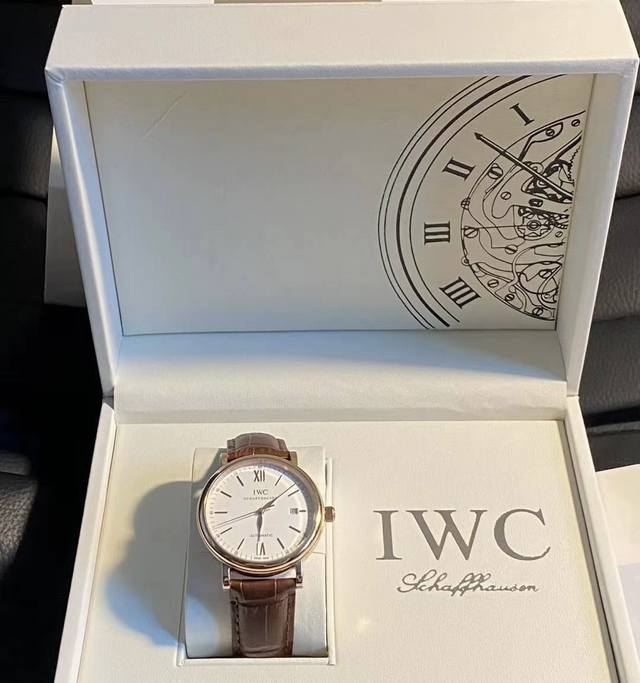 重新定义市面最高版本的波涛菲诺 真正意义的超级波涛菲诺 厚积薄发，精益求精，修正市面现有版本的所有不足 原装开模，所有配件可与原装互换 316L精钢表壳顶级打磨