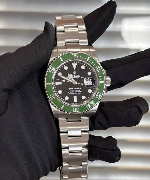 出一块劳力士～126610～绿鬼 劳力士 Rolex 潜航者型 M126610Lv-0002 自动机械 蚝式钢 41毫米 23年全套全长双吊牌 现货好价～