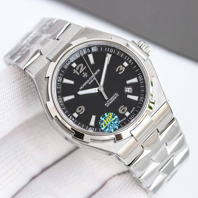 Twa新年新品发布：江诗丹顿 纵横四海系列腕表，原装1:1开模 R33 扬帆起航，一起纵横四海！字面：Vc家族式十字架Logo采用钻石刀切割工艺，优化市面版本L