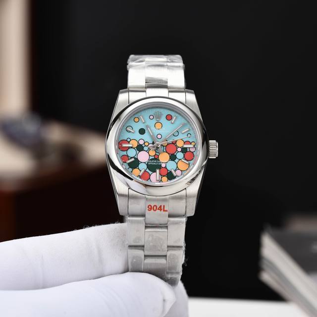 蚝式恒动爆款 官方同步蚝式恒动41、31Mm独家回馈 表壳 316L精钢表壳，原装同步壳形、细节 非日志型同款壳 还原圈口弥度，表耳拉丝 与表链拉丝纹理吻合 ，