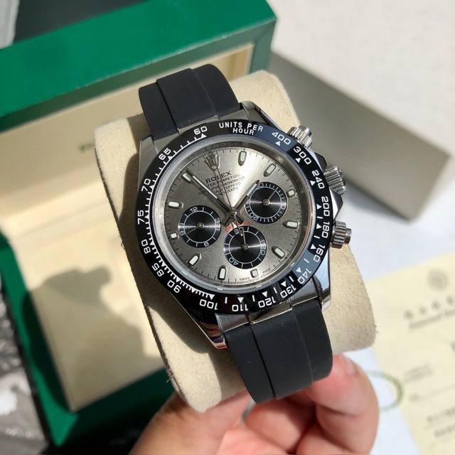 劳力士Rolex 迪通拿系列 直径 40Mm 机芯 搭载进口全自动机械机芯 圈口 进口精抛光圈陶瓷圈 镜面 防刮蓝宝石玻璃镜面 材质 进口316L精钢表壳 表带
