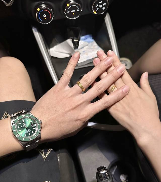 Rolex劳力士 自动机械机芯 米防水 男表 瑞表 40Mm 绿色表盘 蚝式钢表壳 蚝式钢表带