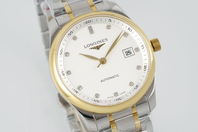 Af浪琴名匠系列，以极简美学承载时间的重量。 40Mm中号的名匠系列，适合大部分亚洲人的完美尺寸，对于各位男士来说具有莫大的吸引力。选用精钢材质打造的表壳，没有