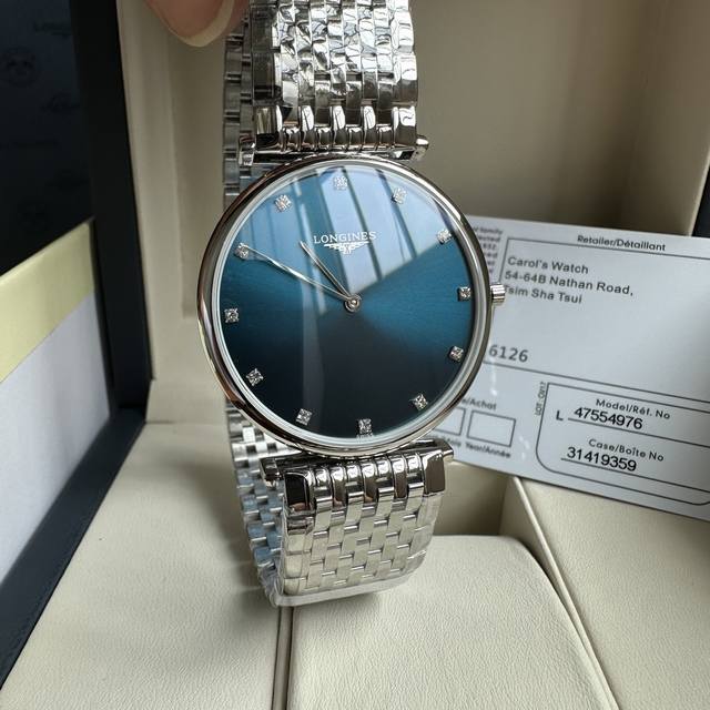 最牛硬货！浪琴嘉岚系列石英腕表；男款直径36Mm；经典不败的浪琴休闲时尚石英腕表，体现了以飞翼沙漏标志而闻名于世的浪琴品牌最古老的制造美学，圆润皎洁的明月令人心