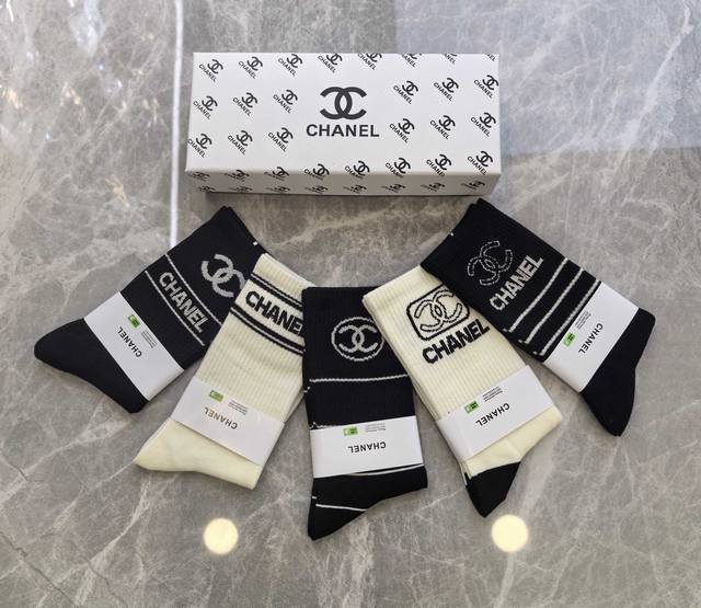 Special Chanel Chanel new women's socks, a box of five pairs of pure cotton mate