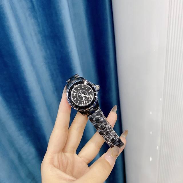 优质陶瓷Chanel香奈儿 J12 石英女表 陶瓷材质 石仔面 33Mm♀♀女神必备